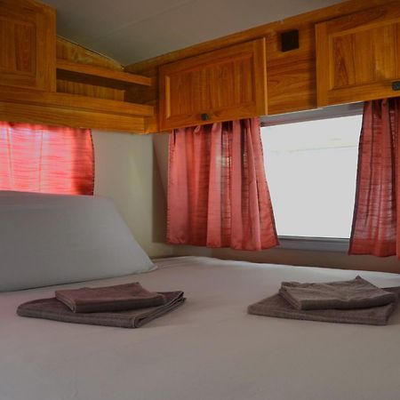 Camping Italia 90 Caravans Домазо Экстерьер фото