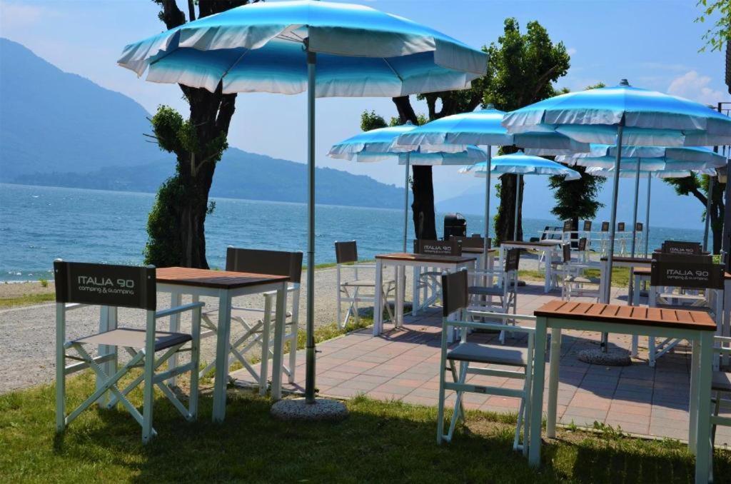 Camping Italia 90 Caravans Домазо Экстерьер фото