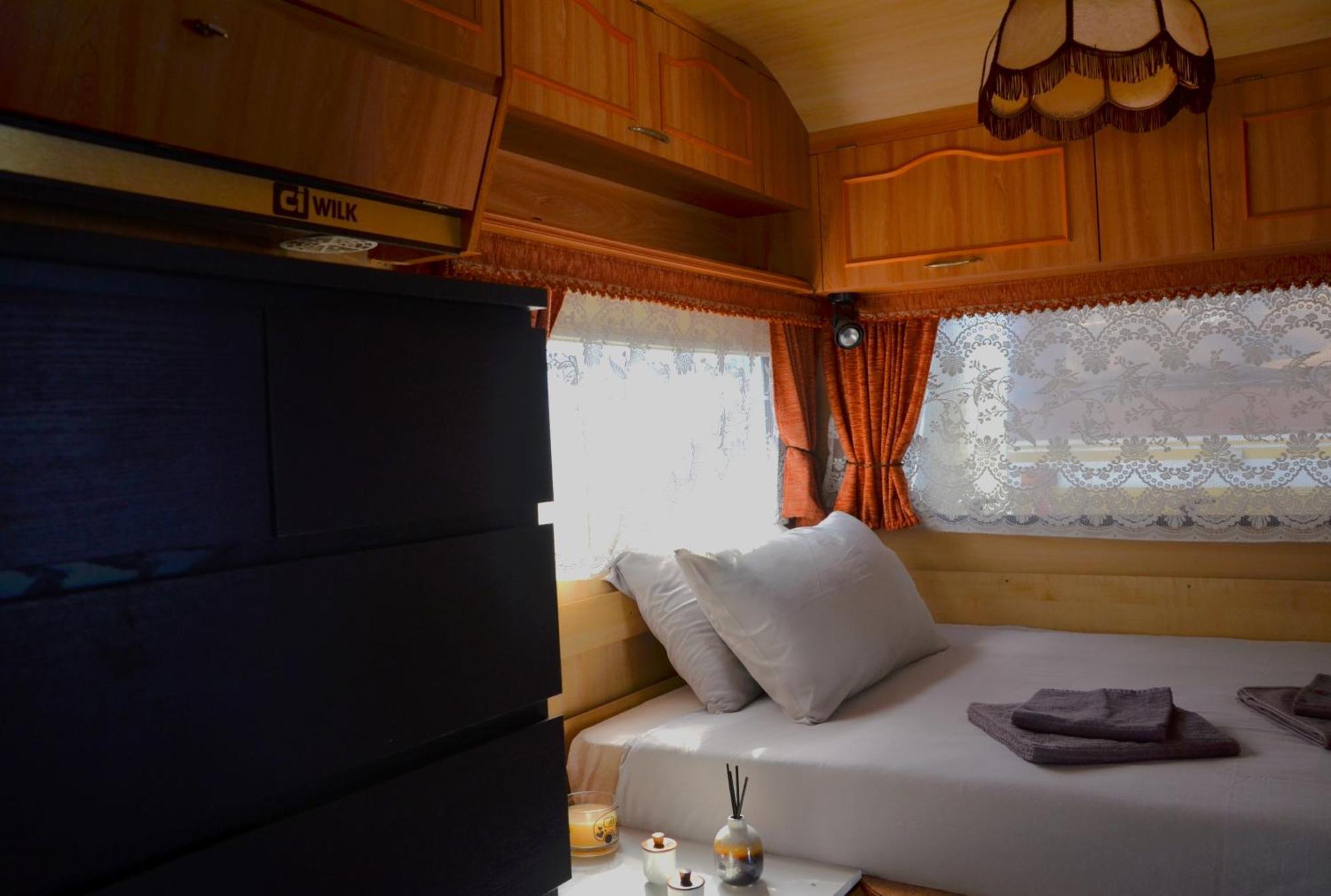 Camping Italia 90 Caravans Домазо Экстерьер фото