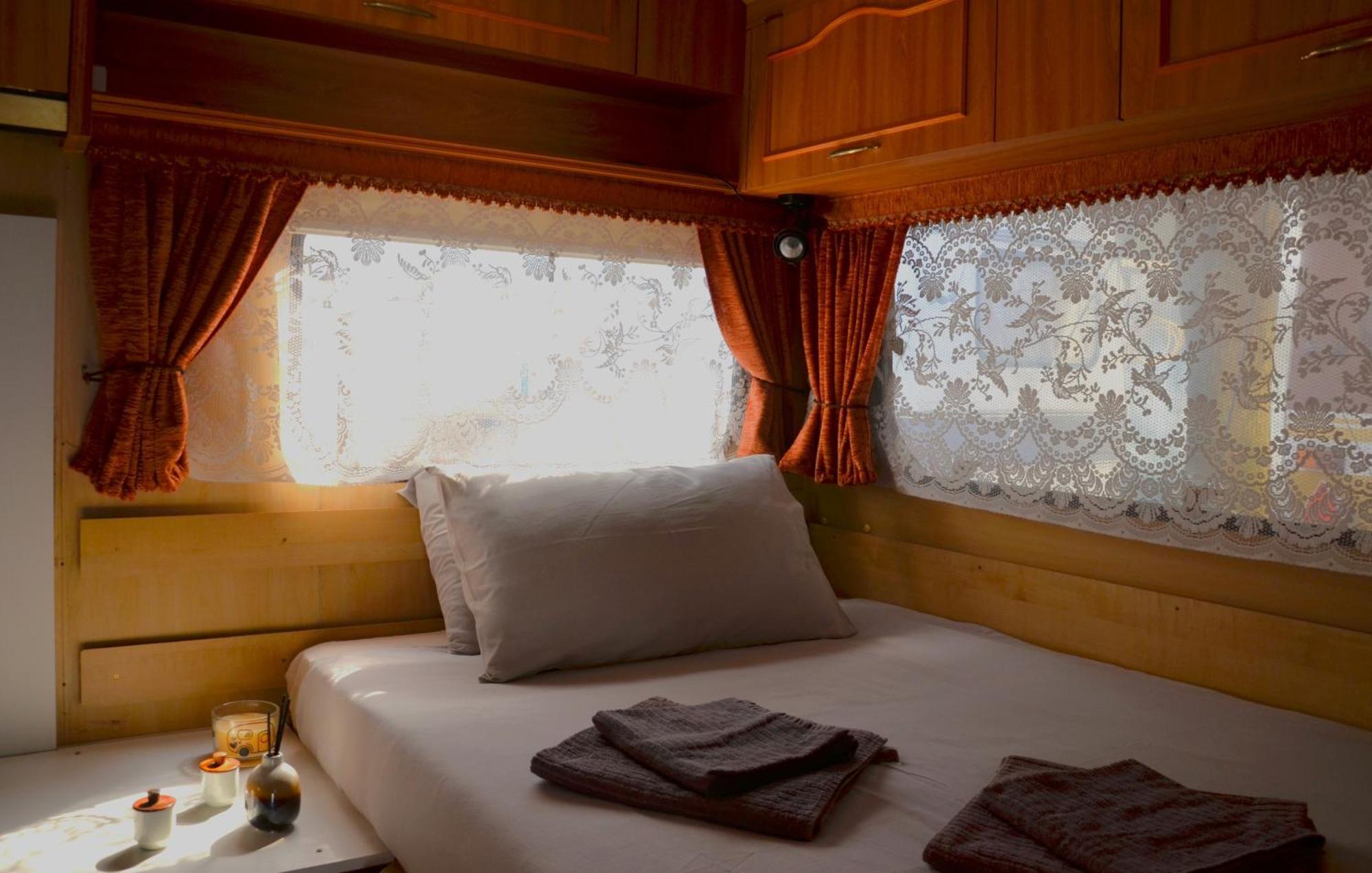 Camping Italia 90 Caravans Домазо Экстерьер фото